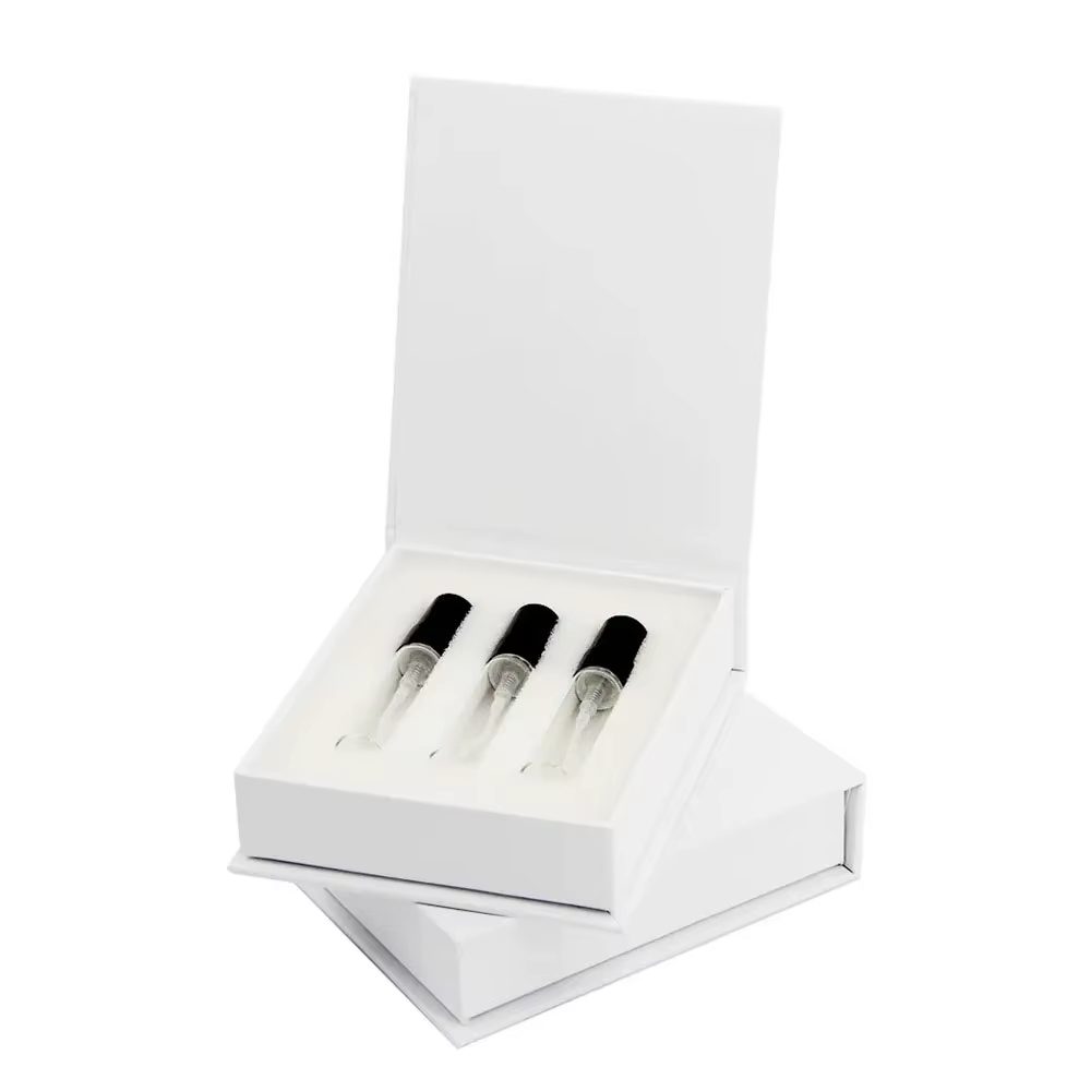 Custom perfume sample box with magnetic closure for fragrance vials